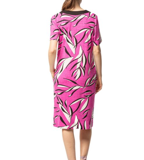 Robe violette à manches courtes