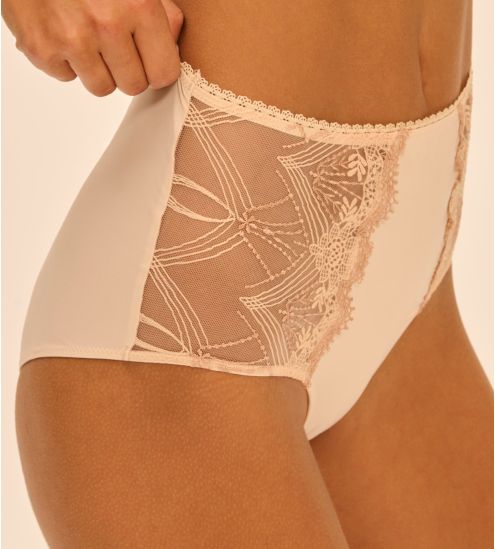 Chic Beige High Fight Slip