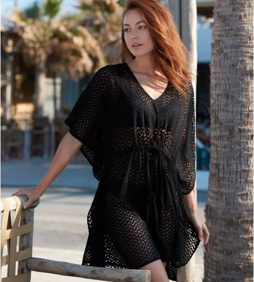 Poncho en crochet Noir