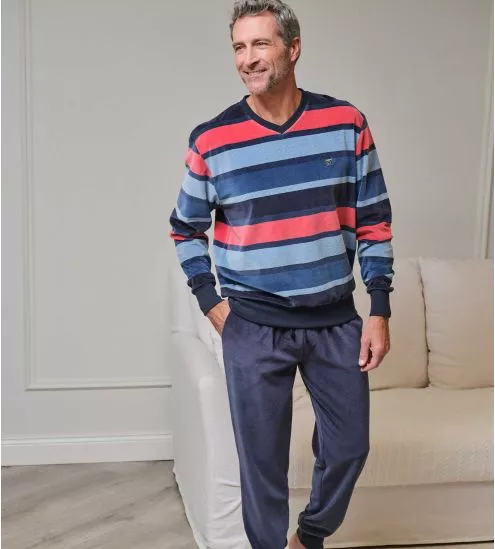Weiche blaue Samt-Pyjama...