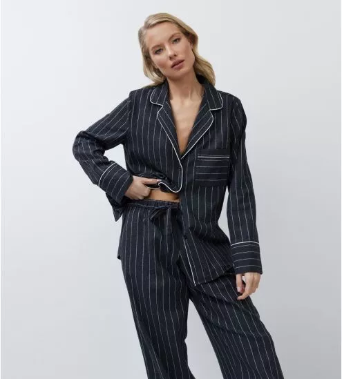 Pyjama chemise rayé gris et blanc pour femme