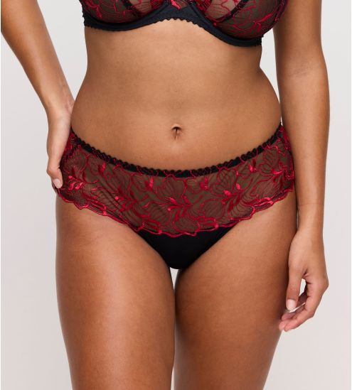Shorty thong red and black...