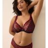 Soutien gorge rouge et noir semi transparent décolleté plongeant Springdale