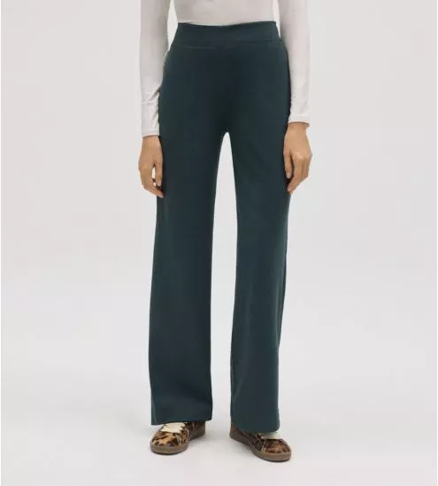 Inside pants right green...