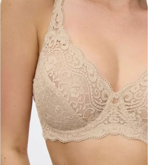 Beige BH mit Amouretterahmen