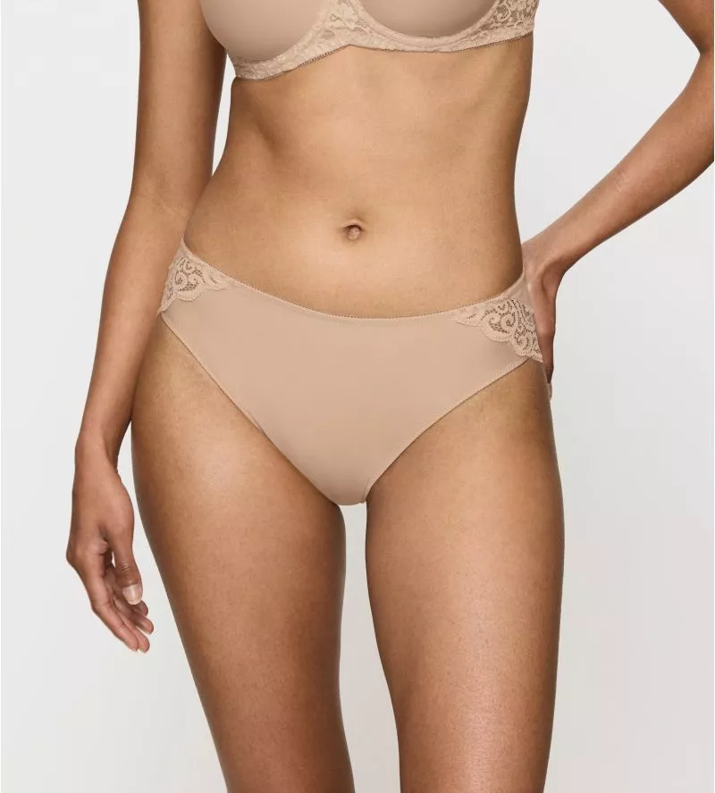 Culotte tai beige avec dentelle Amourette