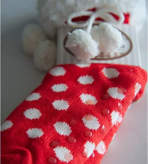 Chaussettes fourrées avec pompons Dorothy Rouge