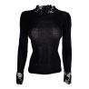 Pull fin noir col montant en laine et soie avec dentelle