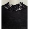 Pull fin noir col montant en laine et soie avec dentelle