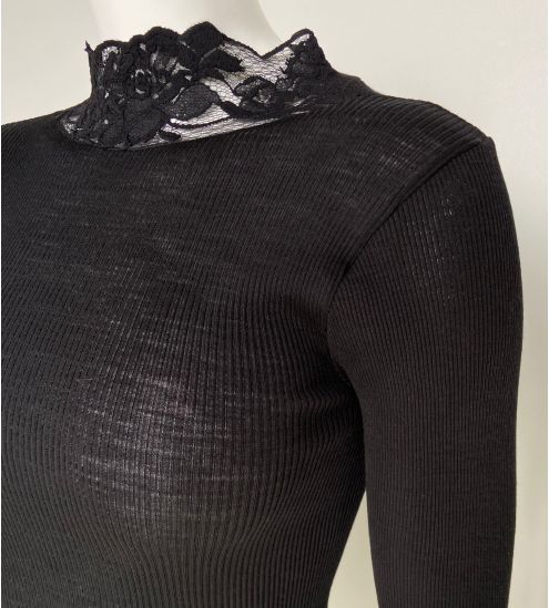 Pull fin noir col montant en laine et soie avec dentelle