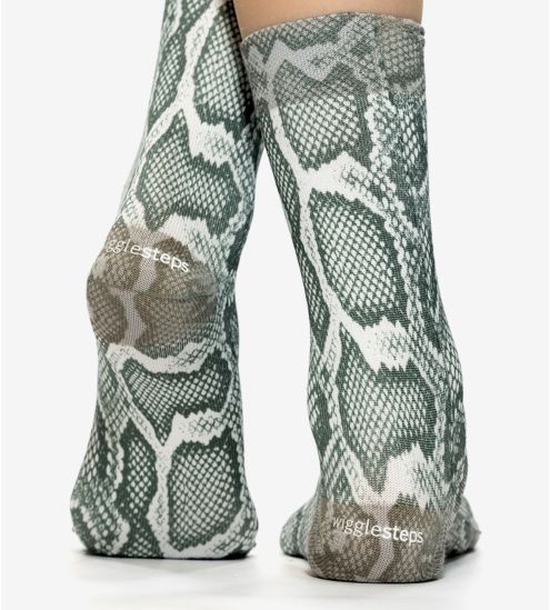 Graue Pyhton-Frau-Socken