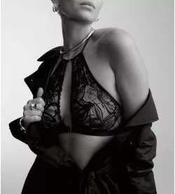 Brassière en dentelle noire After Hours