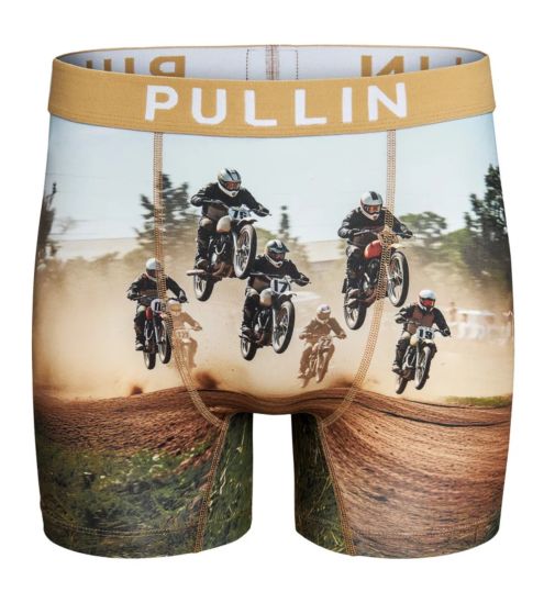 Hintergezogener Mann Boxer...