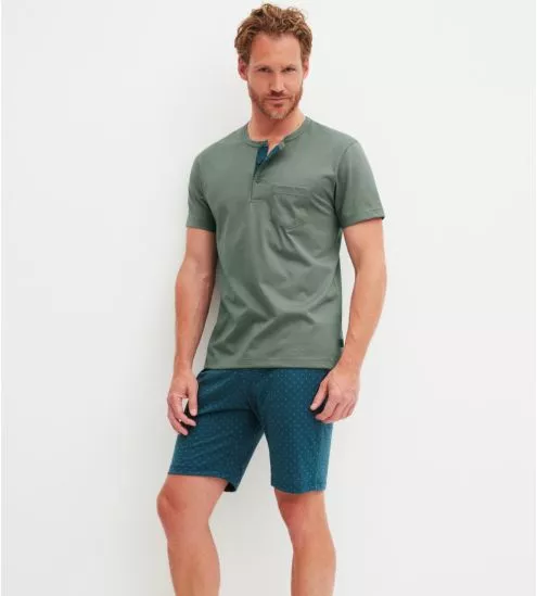 Pyjama court bleu et vert...