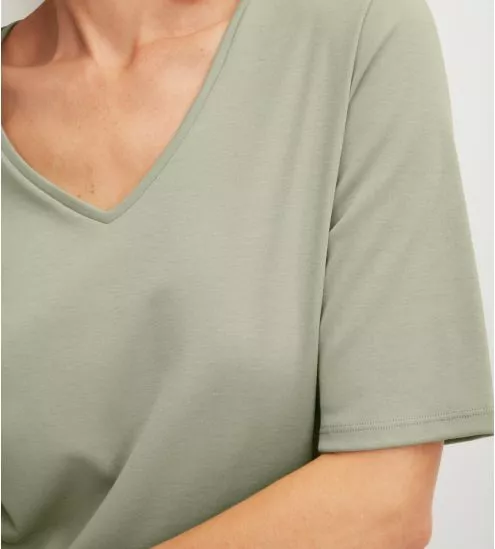 T shirt en coton vert femme Favourites Arts Tea Green