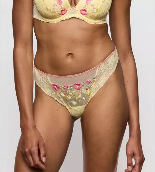 String Lizelot French Vanilla