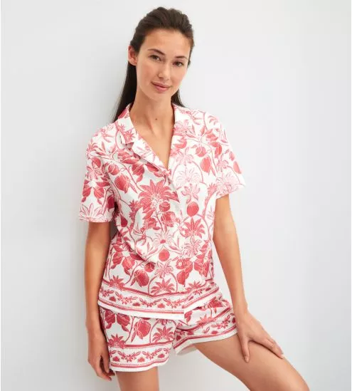 Veste courte d'intérieur...