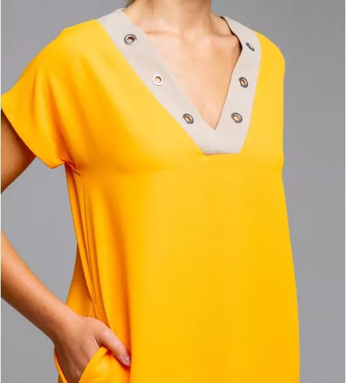 Robe orange col fantaisie