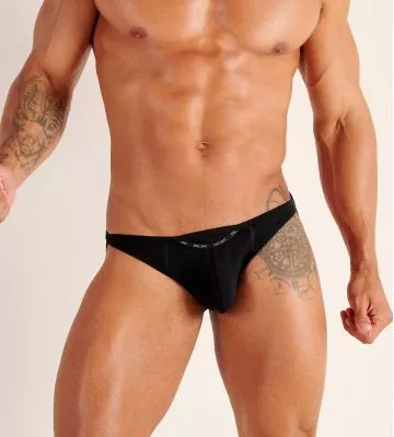 lingerie hommes sexy Lingerie homme : Quels sont les accessoires les plus sexy??
