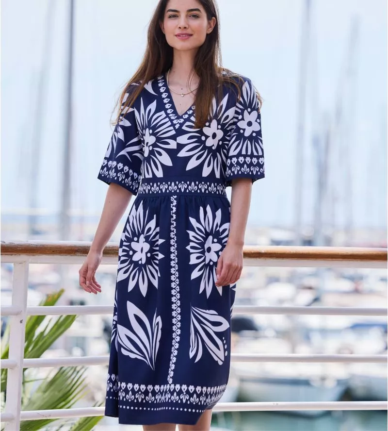 Robe longue bleue marine avec imprimés blancs