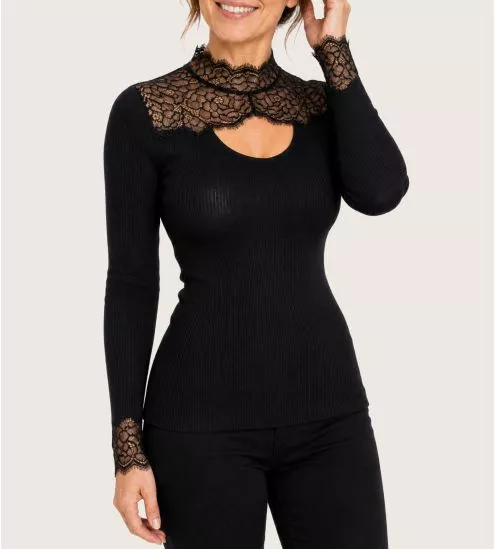 Sweater wool & silk with black lace