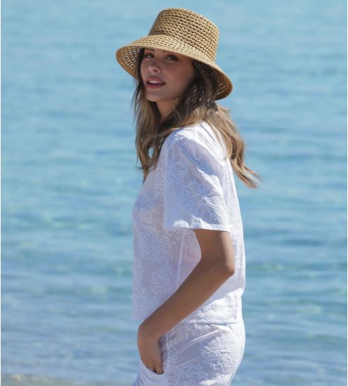 White short-sleeved top La...