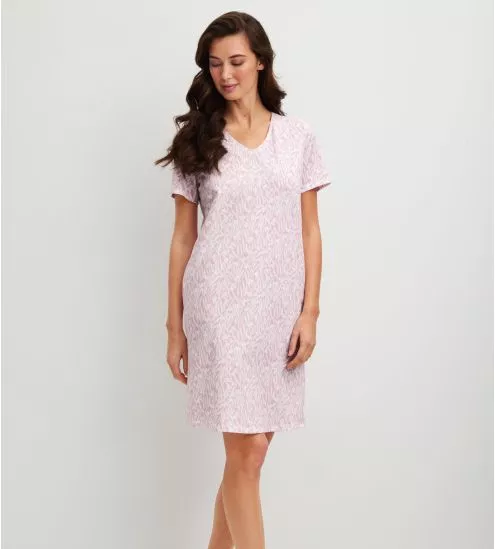 Pink short-sleeved...