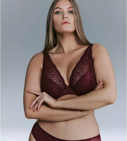Deep Plunge Bra Salerno...