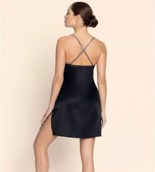 Silk chemise Cuir Sexy Noir...