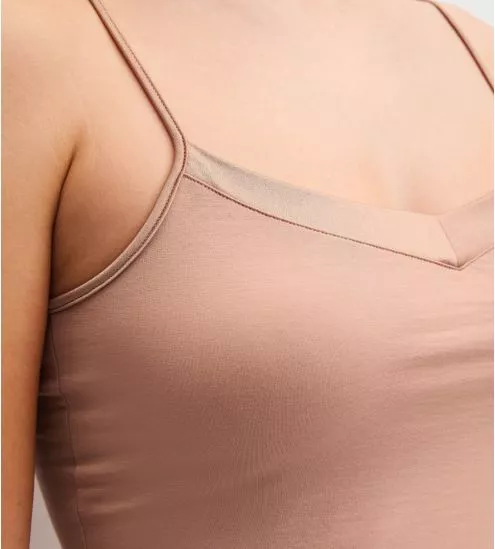 Top bretelles col satiné Cate Timeless Taupe