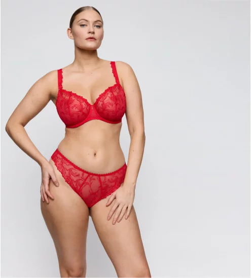 String Solisse True Red