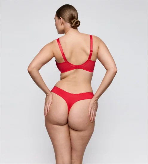 String Solisse True Red