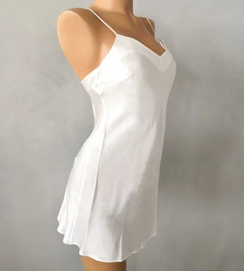 Nuisette en soie avec...