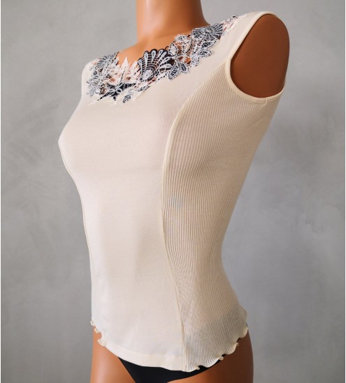 Top en coton plissé brodé...