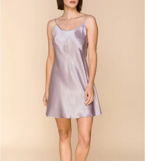Satin Nightie mit Schnürung...