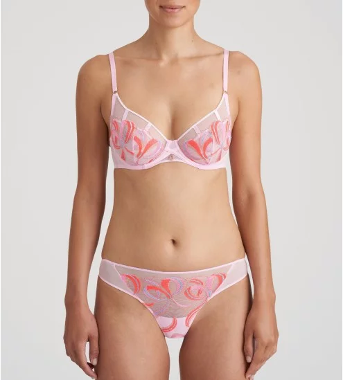 Soutien-gorge à armatures...