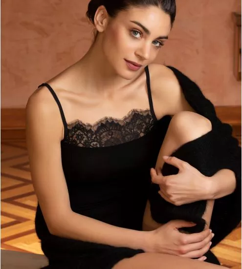Top en laine et soie PLAISIR CARESSE noir