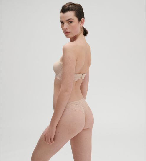 Tanga en dentelle Karma 739 Peau Rosée
