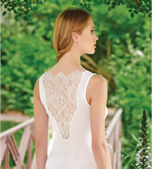Top en coton file d'Ecosse et dos en dentelle blanc
