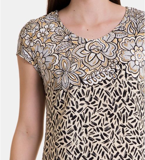 Dark beige short-sleeved dress