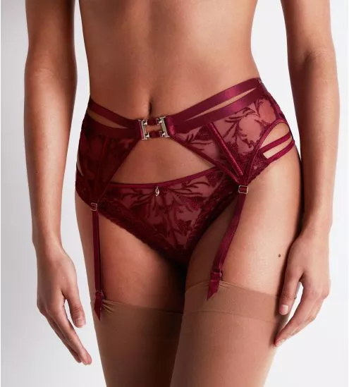 Porte-jarretelles avec harnais Magnetic Spell Crimson Red