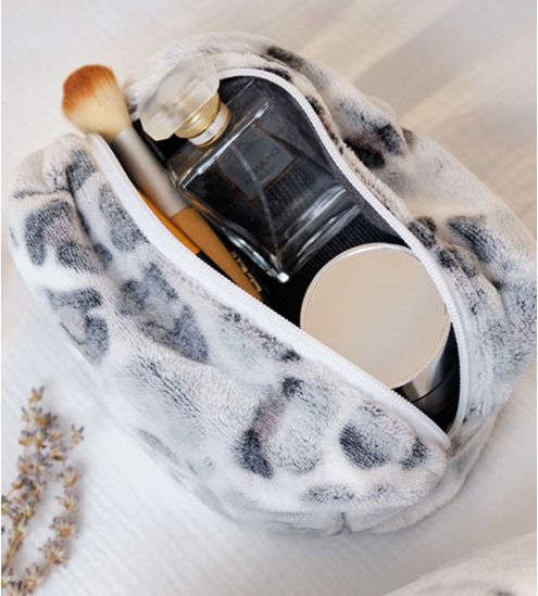 Vanity Gray Toilet Kit