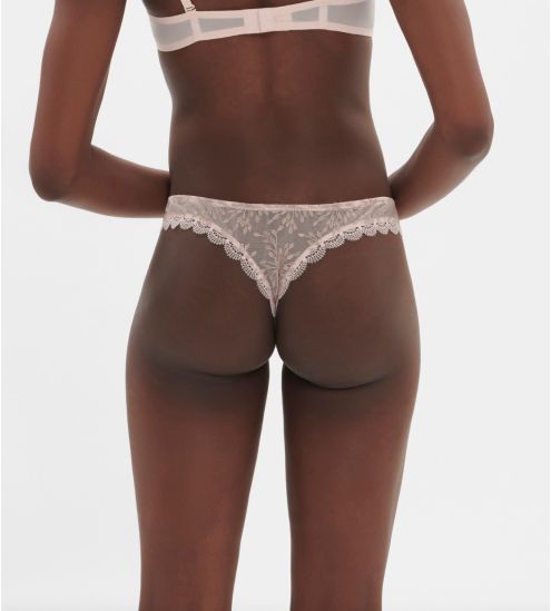 String Singulière Poudre Pétale