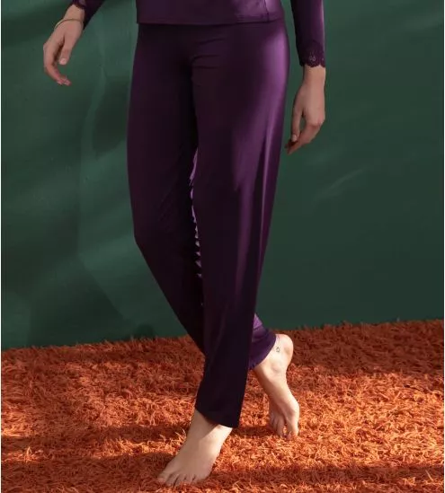 Pantalon droit Simply Perfect Prune Magic