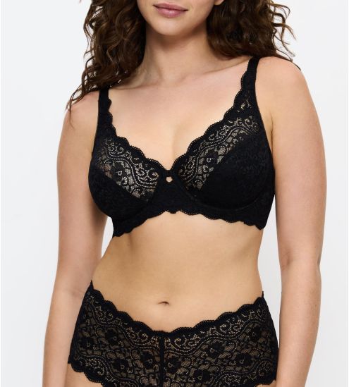 Bra with black stammers