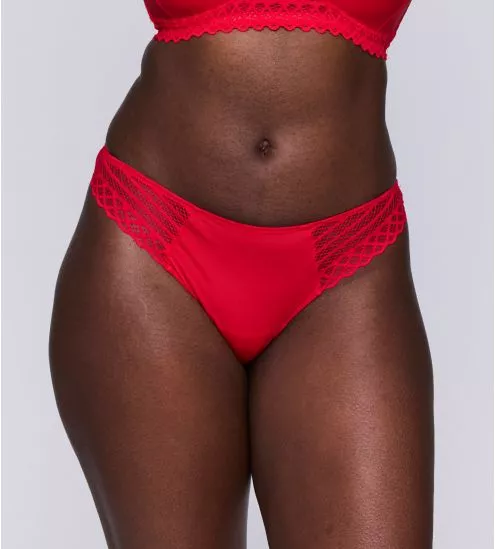 String East End True Red